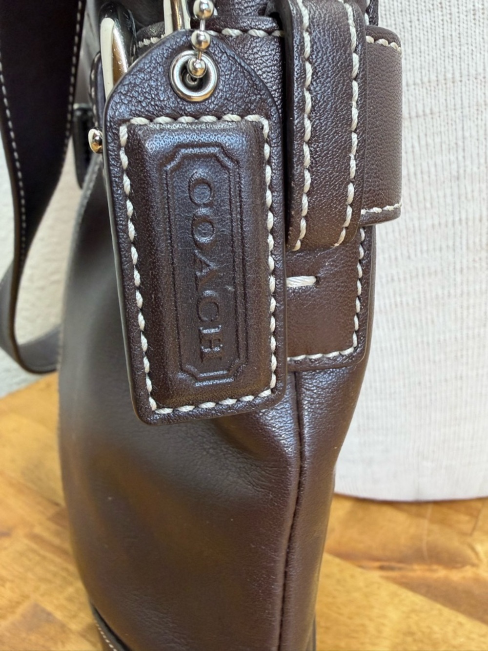 Vintage Coach Soho Slim Duffle Brown Leather Buckle Shoulder Bag Y2K 1453 - Picture 4 of 13